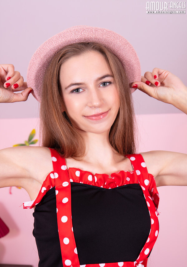 Ольга, 21 год, 0 размер груди