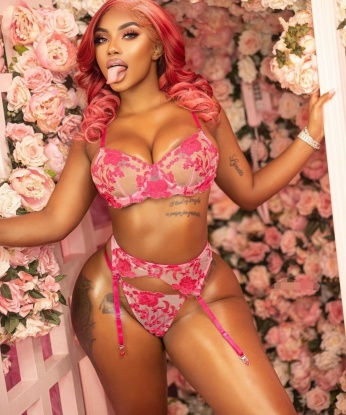 Алина, 22 года, 6 размер груди